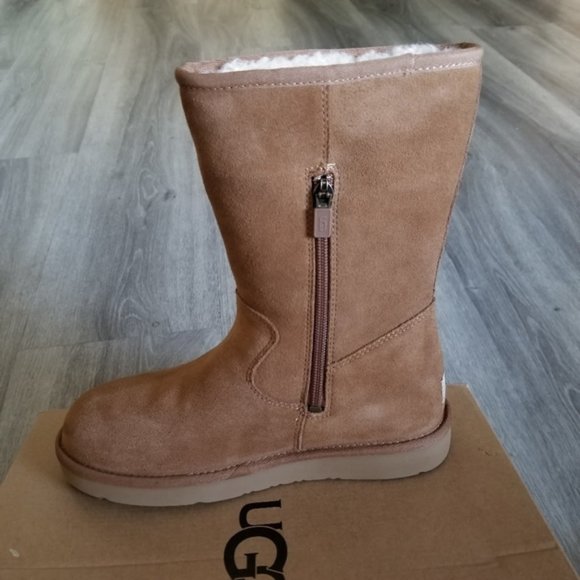 UGG Celvin Chestnut Winter Boots Women's 8 - Picture 2 of 6